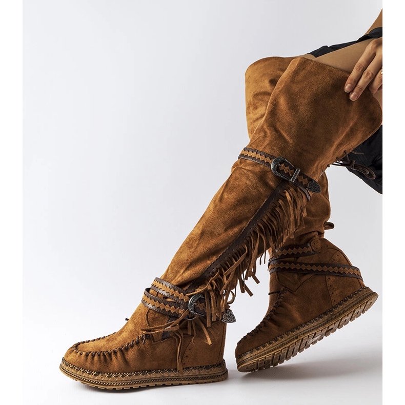 Inna Bruna kilstövlar från Novella 1