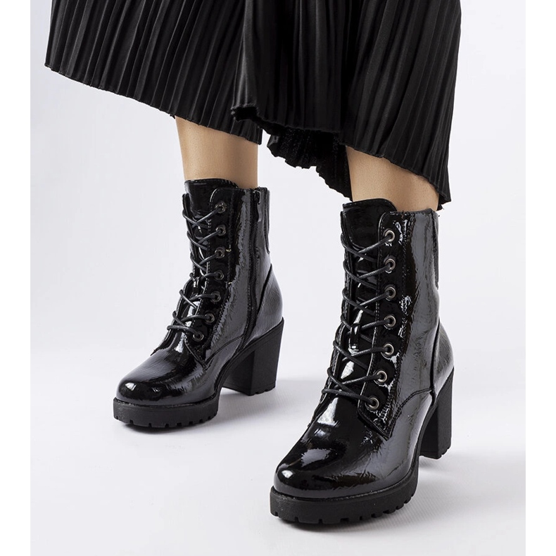 Svarta isolerade ankelboots från Lanza 1