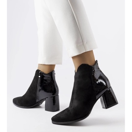 Riia svarta isolerade stövlar i eko mocka 1