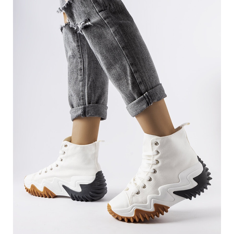 Vita sportsneakers med tjock sula från Toro 2