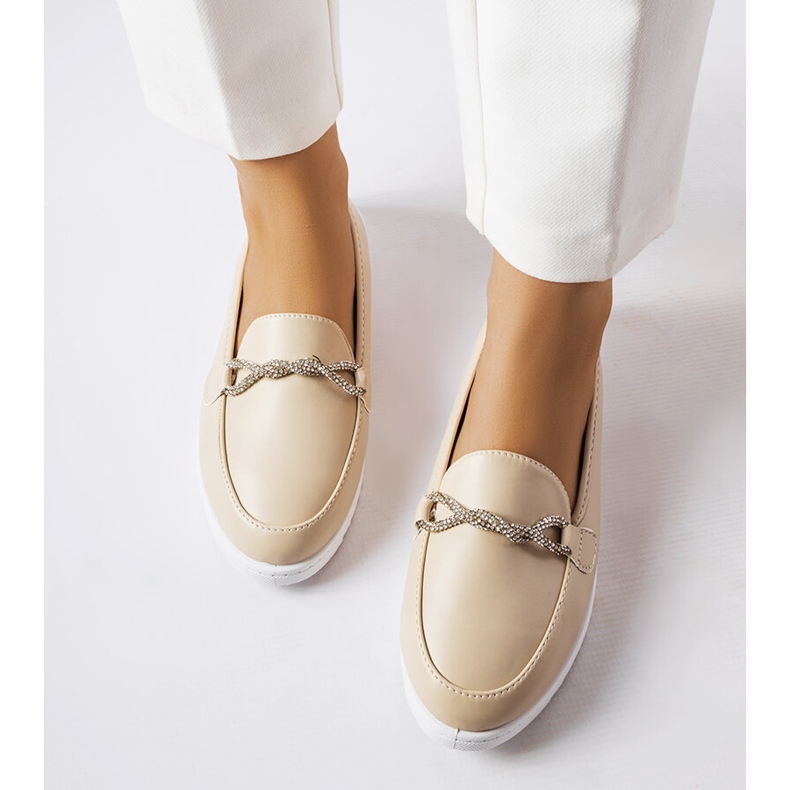 Beige loafers med strass från Paola 1