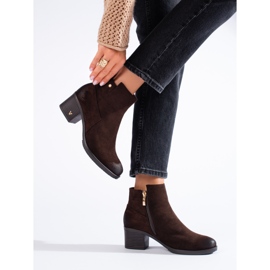 W. Potocki Klassiska bruna damstövlar på Potocki-stolpen 1