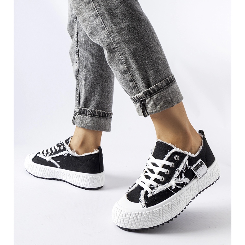 Inna Svarta Coolidge plattformssneakers 1