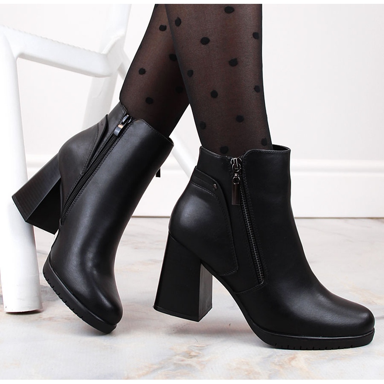 Isolerade svarta ankelboots för kvinnor från Sergio Leone BT323 1