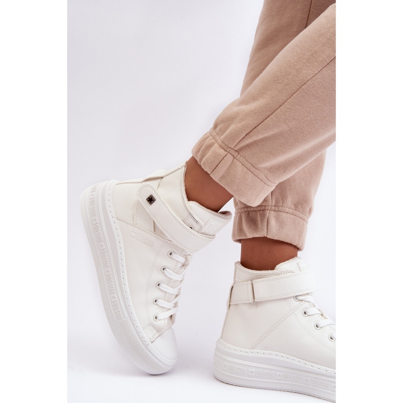 Isolerade sneakers för kvinnor på Big Star-plattformen, vit MM274006 1