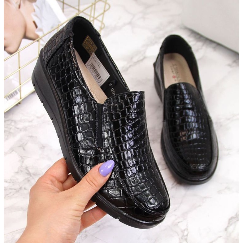 Bekväma lackade kilskor T.Sokolski W SCA61A, svarta 1