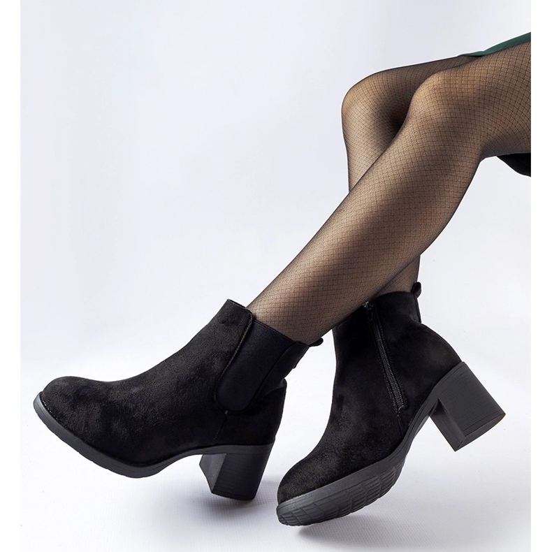 Svarta stövlar i eko-mocka Pacific 1