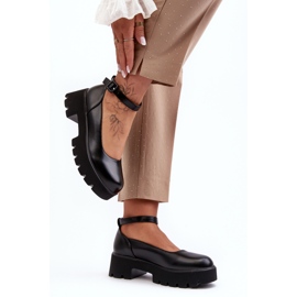 WS1 Lågklackade damskor med spänne, svarta från Owena 2