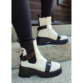 Vita dambaggies med spännen 2