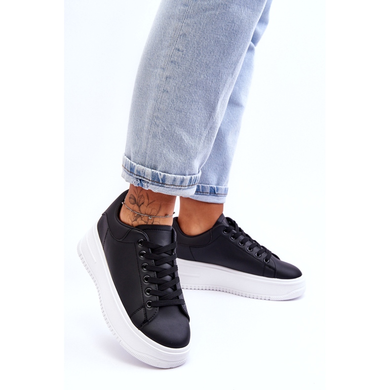 Klassiska sportskor för kvinnor svart och vitt 3