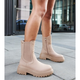 Beige isolerade ankelboots på Rinaldo-plattformen 2
