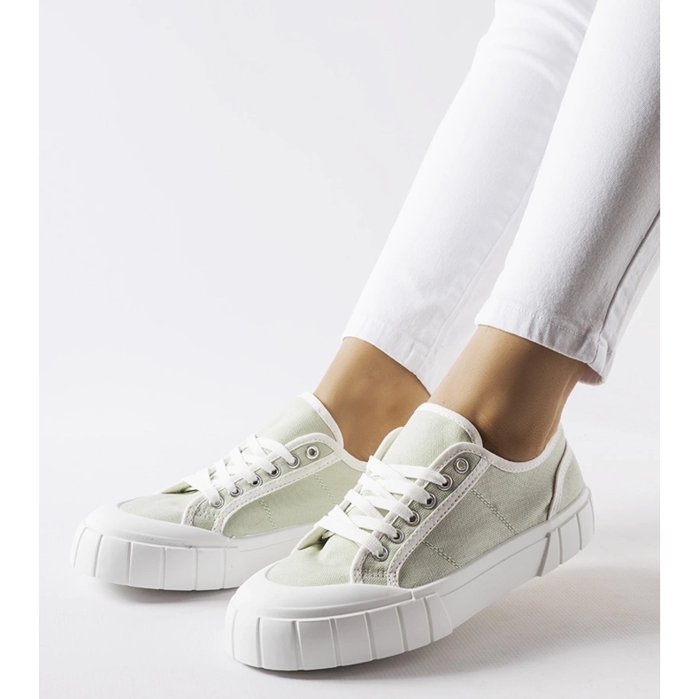 Gröna sneakers på en tjock Egidio-plattform 1