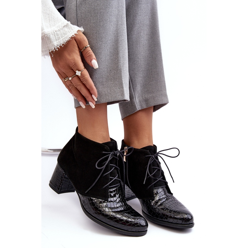 PA2 Lågklackade ankelstövlar för kvinnor, ormmönster, svart Ebba 2