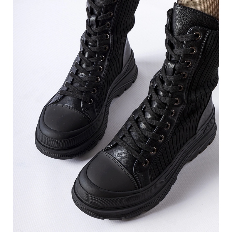 Svarta strumpor med tjock Vitto-sula 1