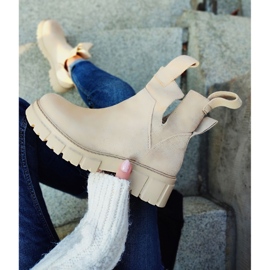 Ljusbeiga damstövlar på plattformen beige 1