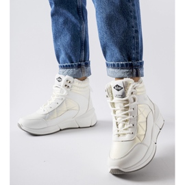 Vita isolerade stövlar Lee Cooper LCJ-23-44-1983L 1