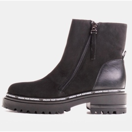 Marco Shoes Smidiga damstövlar med en intressant, tjock botten svart 1