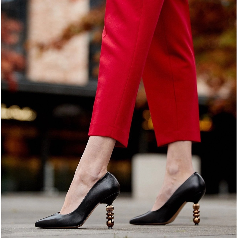 Marco Shoes Läder stiletter gjorda av mjukt läder med stenar svart 2