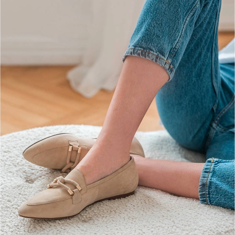 Marco Shoes Utsmyckade loafers beige 1