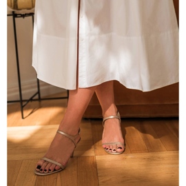 Marco Shoes Högklackade sandaler gyllene 2