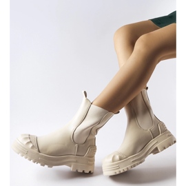 Beige isolerade massiva ankelboots från Albanese 1