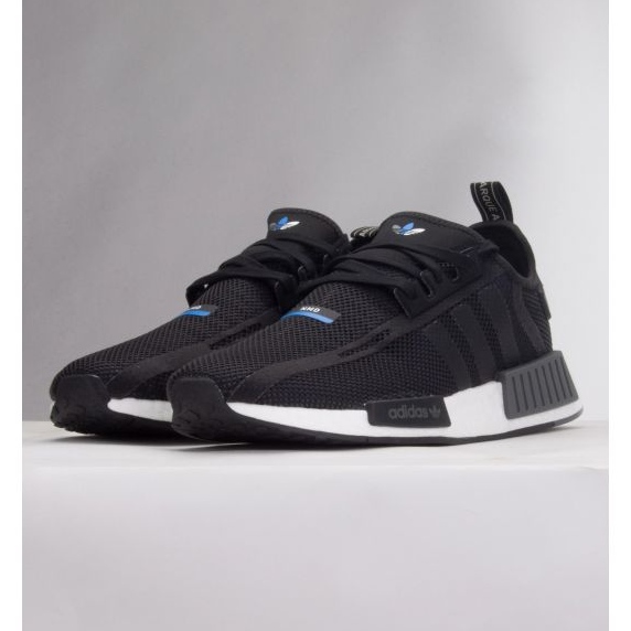 Adidas NMD_R1 IE2091 skor svart 1