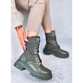 Arbetare med en flexibel Calling Green ovandel grön 2