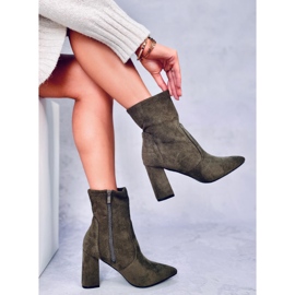 Stövlar med mockaklack från Natalie Green grön 1