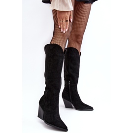 Fashionabla Cowboystövlar i svart mocka från Delia 2