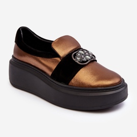 Skinnskor för kvinnor på plattformen med dekoration Laura Messi 2697/744-300 guld gyllene 1