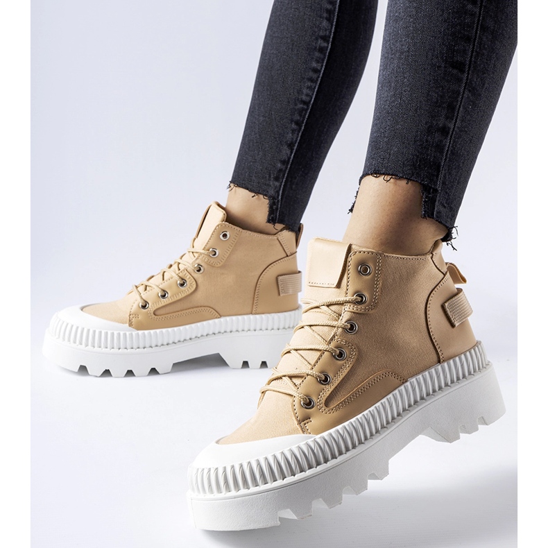 Inna Mörkbeige Grotta platåsneakers 1