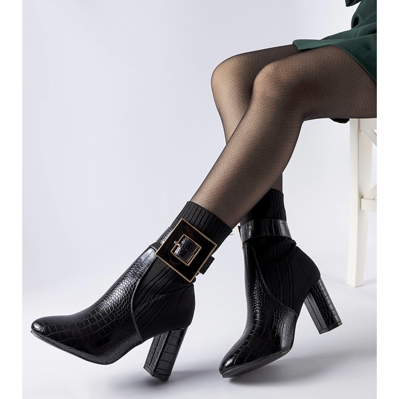 Enrice svarta strumpstövlar med djurtryck 2