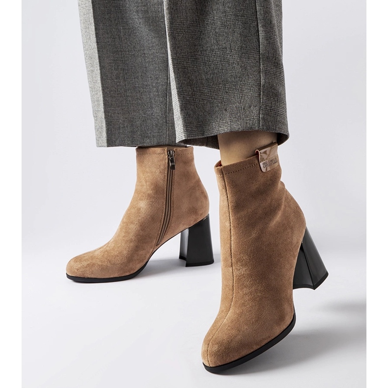 Beige eleganta ankelboots från Serbadone 1