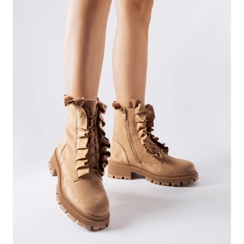 Beige stövlar med volanger, ekomocka Sterpito 1