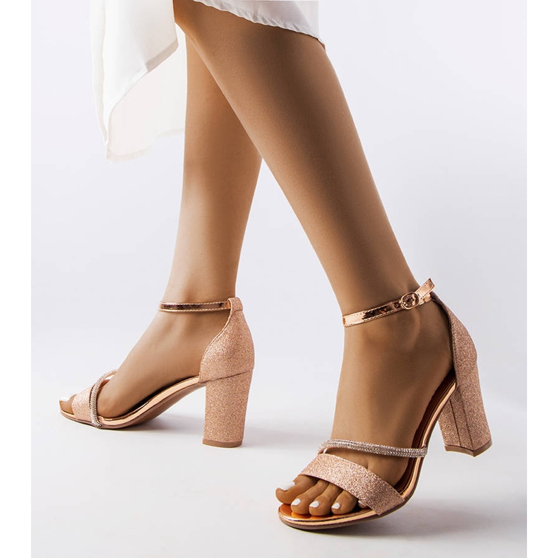 Abellona blocksandaler i guld gyllene 1