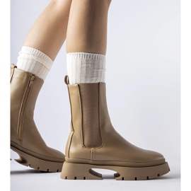 Bruna isolerade stövlar från Mombello 1