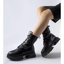 Svarta isolerade ankelboots med snörning från Aeroporto 1