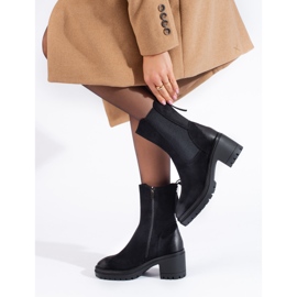 Svarta ankelboots för damer med en hög Vinceza-överdel 1