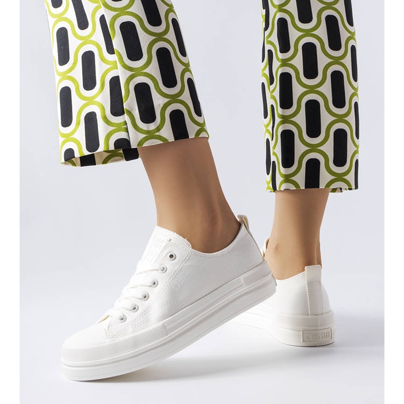 Vita sneakers på plattformen Big Star LL274968 1
