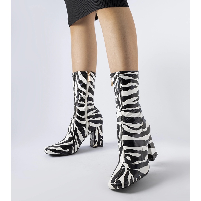 Upland imiterade zebra ankelboots svart 1