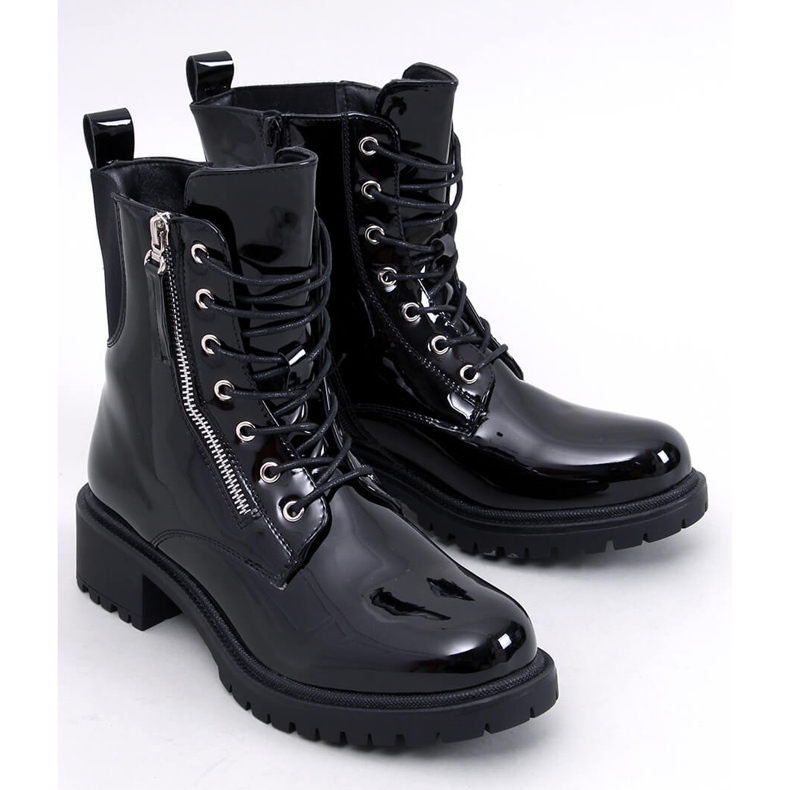 Ankelboots med snörning lackerade Dendy Black svart 1