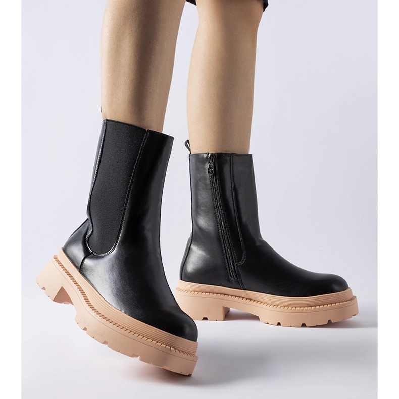 Svarta ankelboots med ljusrosa Garden-sula 1