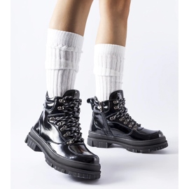 Svarta patentkängor från Richards 1