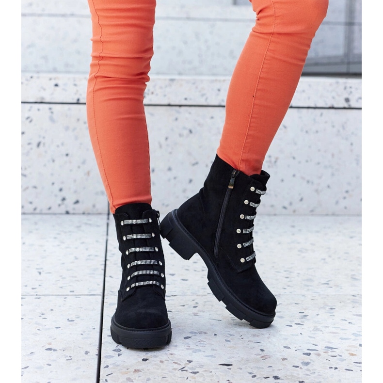 Svarta ankelboots med strass, eko-mocka Sfaranda 1