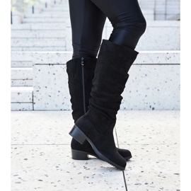 Svarta skrynkliga Angelico stövlar i ekomocka 1