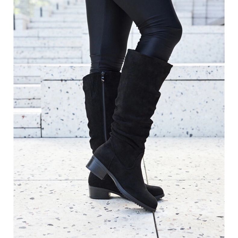 Svarta skrynkliga Angelico stövlar i ekomocka 1