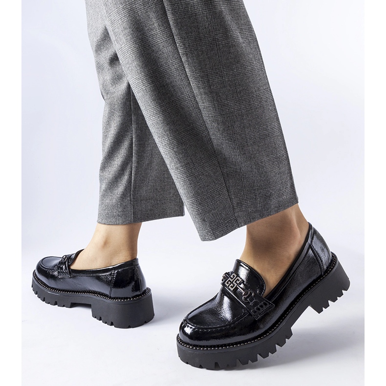 Svarta patent loafers med Casine strass 1