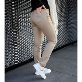 Vita lädersneakers på plattformen 1