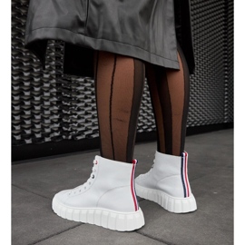 Inna Carassai långa vita lädersneakers 2