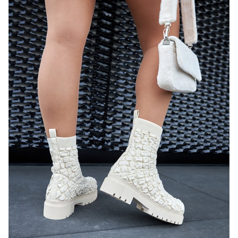 Beige stövletter med ovandel från Arlington 2